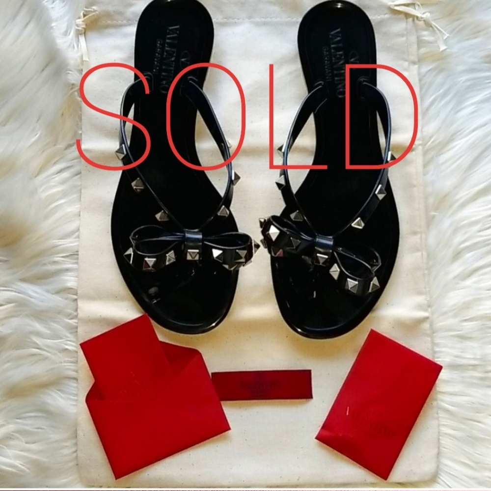 Authentic Valentino Garavani Rock Stud Jelly Thong